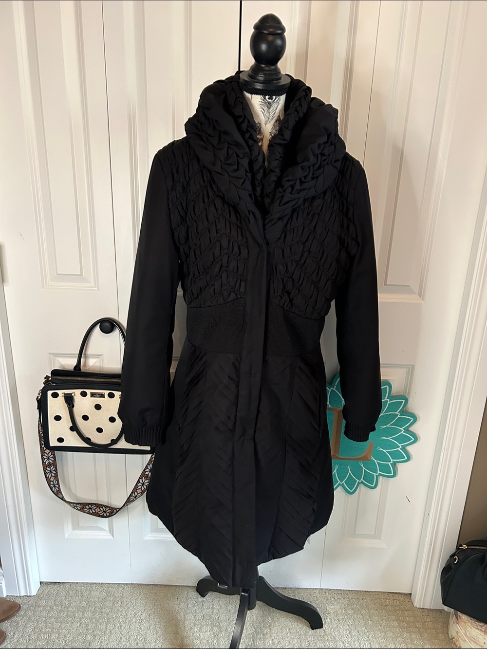 ✨Elie Tahari Black Ruched Gathered Top Dramatic Collar Car Coat